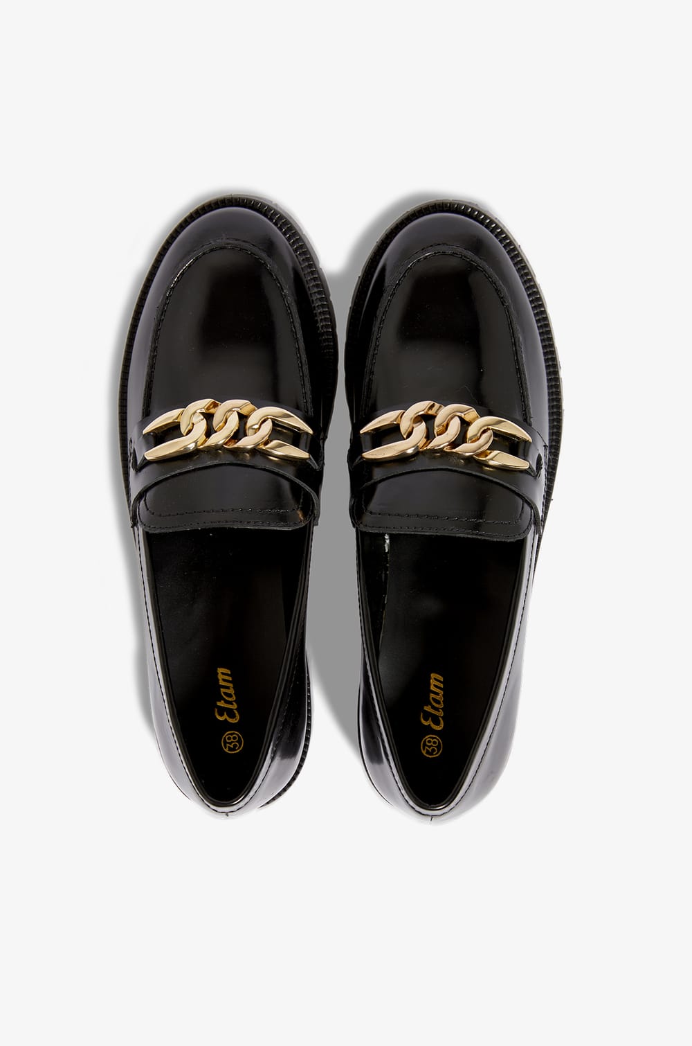 Mocassin en cuir;${refinementColor}