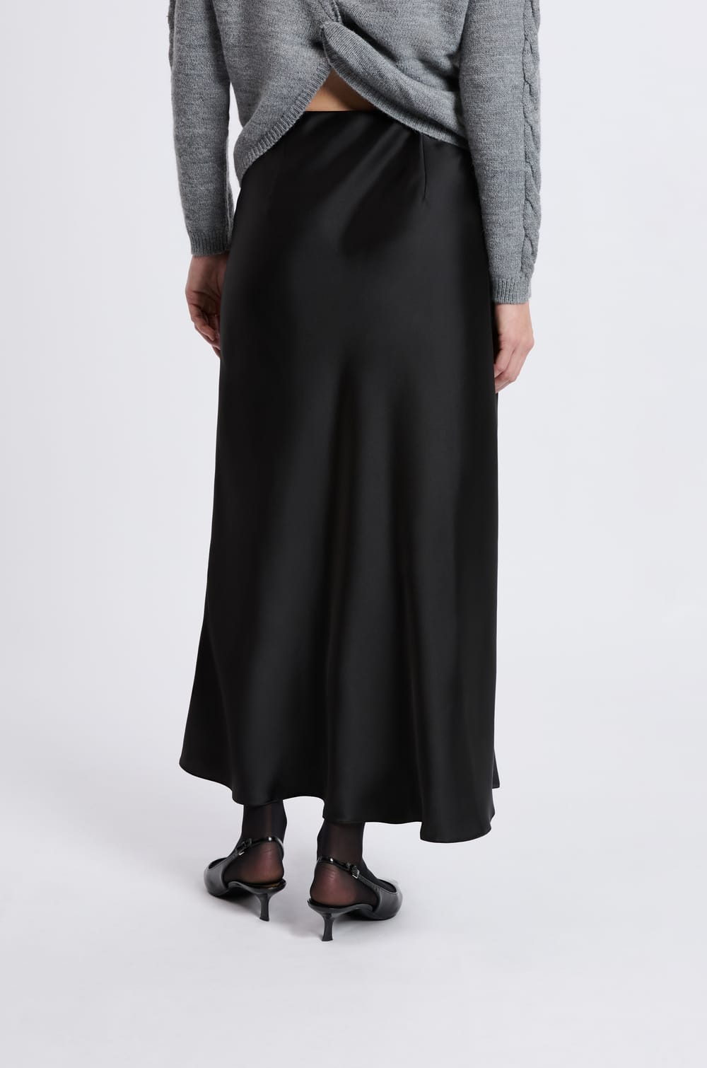 Jupe a pois;${refinementColor}