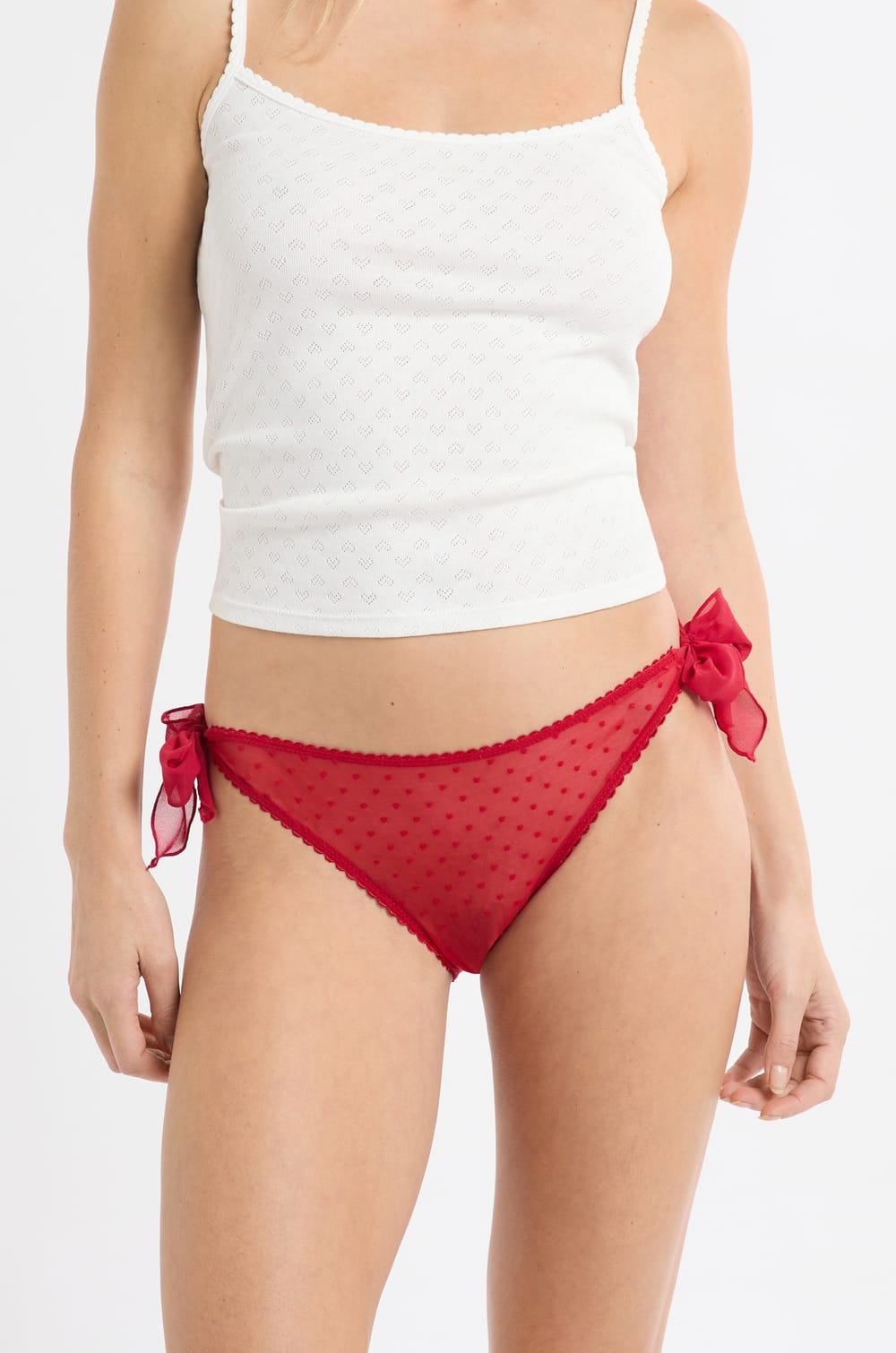 Braga de tul;${refinementColor}