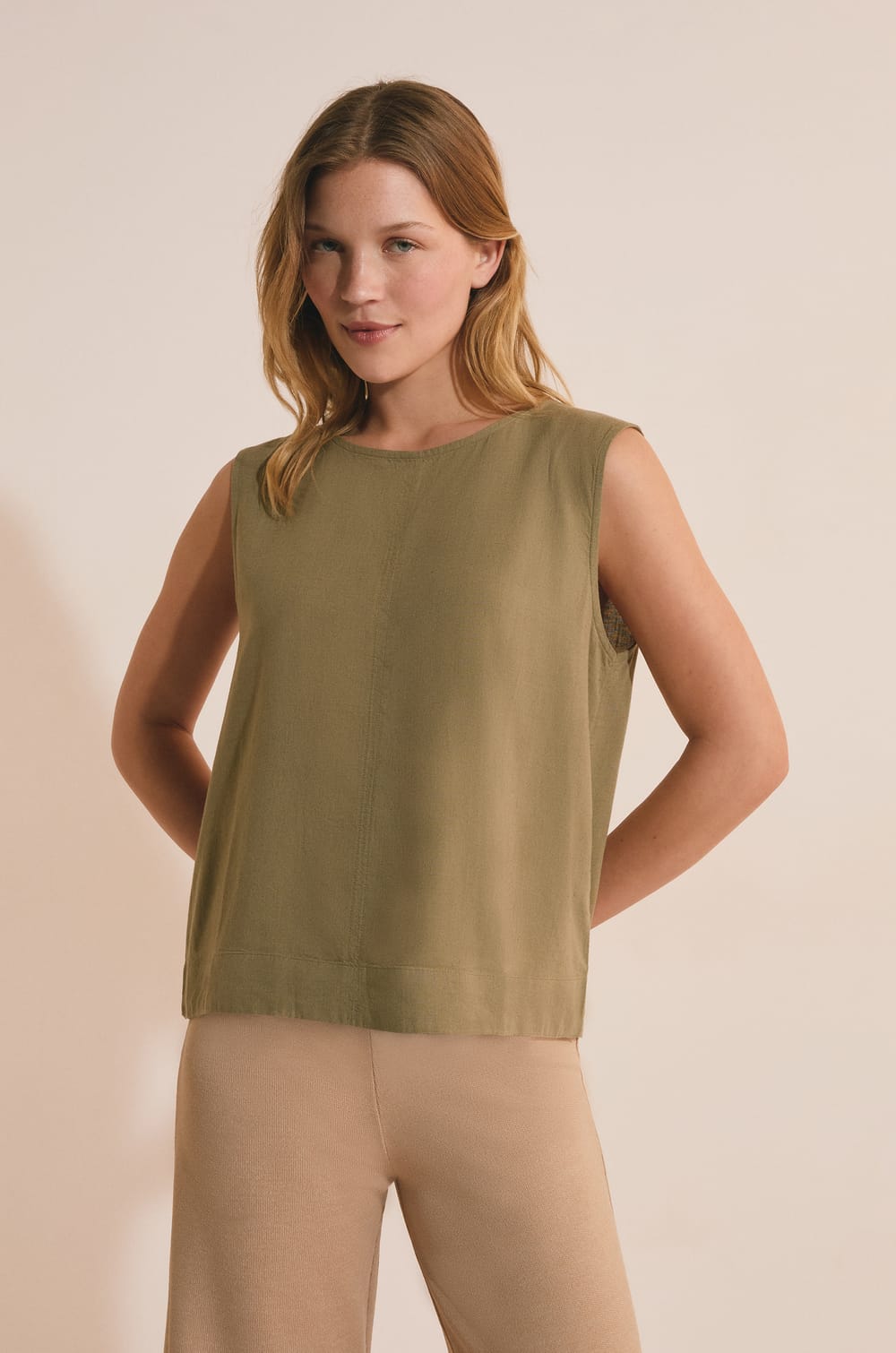 Sleeveless Top with Linen;${refinementColor}