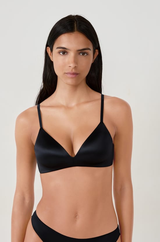 Wireless Triangle Bra;${refinementColor}