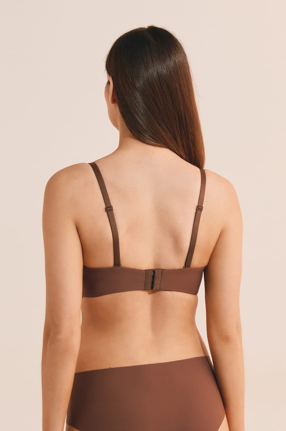 Soutien-gorge bandeau en microfibre;${refinementColor}