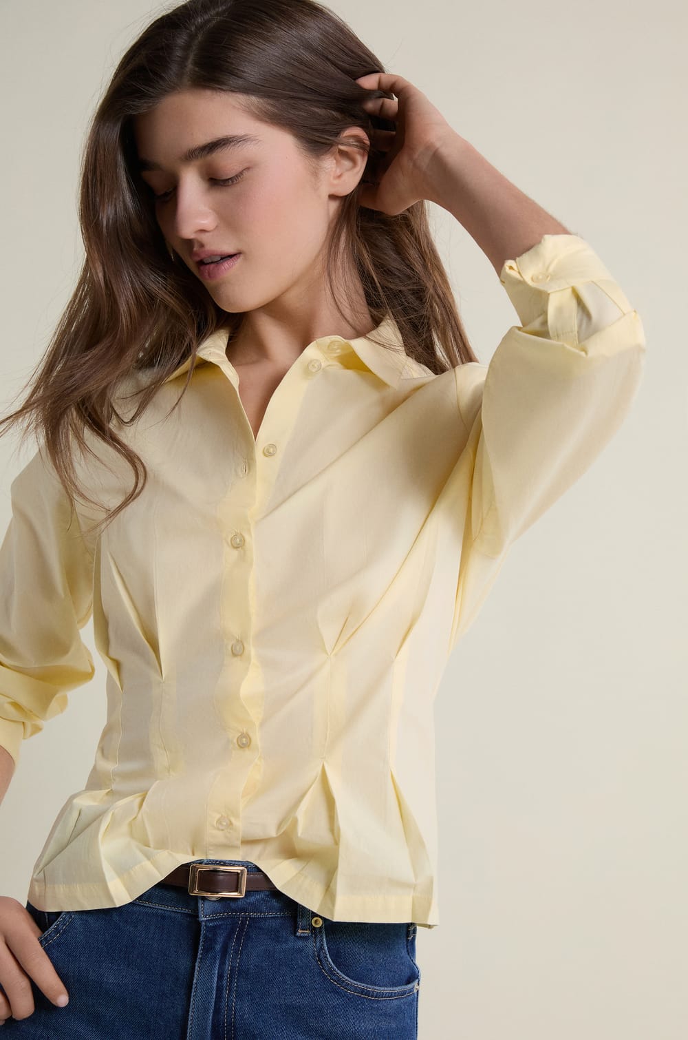 Chemise cintr&eacute;e &agrave; plis plats;${refinementColor}