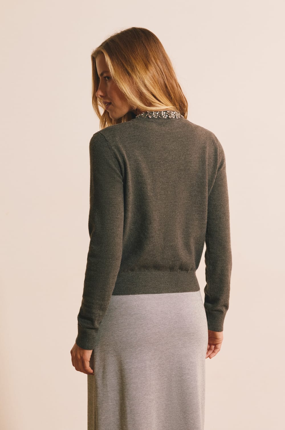 Cardigan &agrave; manches longues avec paillettes;${refinementColor}