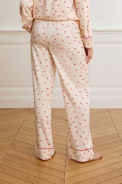 Pantal&oacute;n de pijama satinados con estampado de besos;${refinementColor}