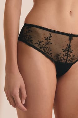 Hipster avec broderie;${refinementColor}