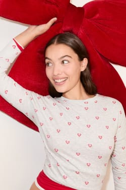 Pyžamové tričko z bavlny se srdíčkovým vzorem;${refinementColor}