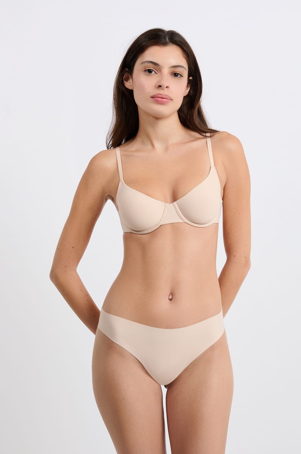 High Leg Tanga in Microfiber;${refinementColor}