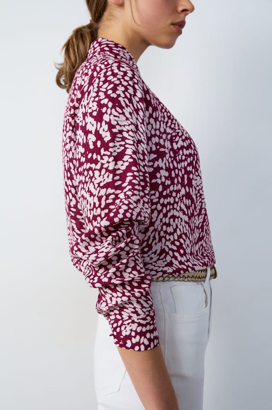 Printed long-sleeved shirt;${refinementColor}