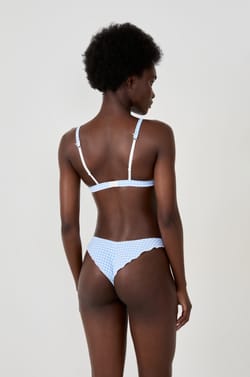 Wireless Triangle Bra with Embroidery;${refinementColor}