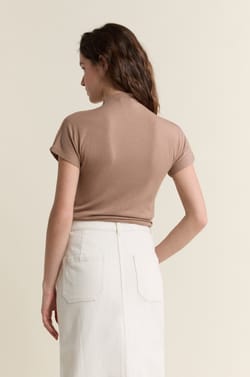 Camiseta de manga corta con cuello alto;${refinementColor}