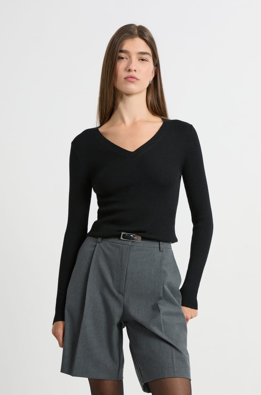 Pull col V avec laine;${refinementColor}