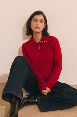 Pull col polo &agrave; d&eacute;tails boutons dor&eacute;s;${refinementColor}