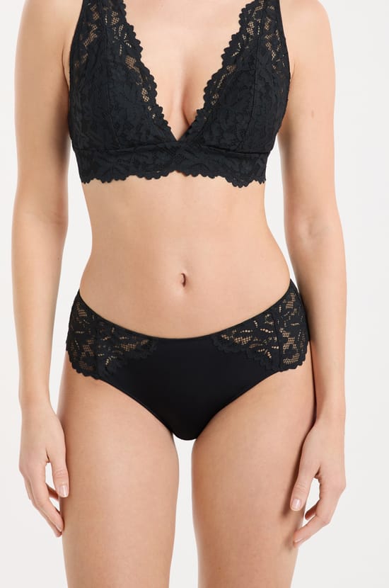 Lace Boyshort;${refinementColor}