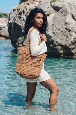 Bolso de rafia;${refinementColor}