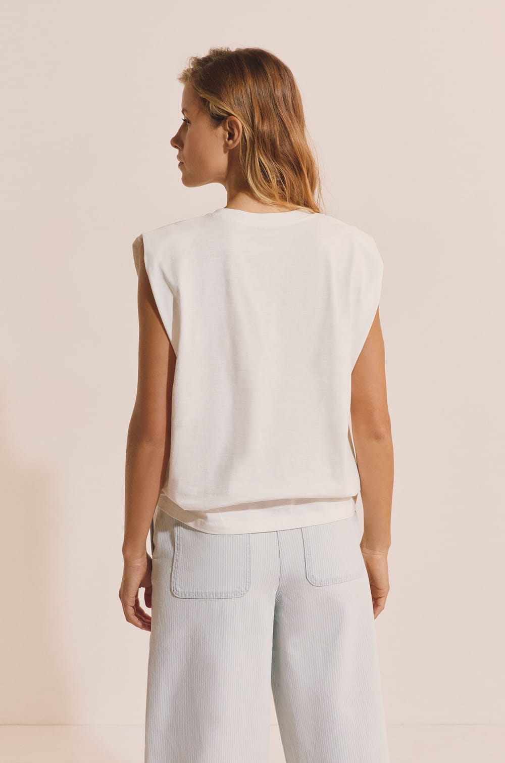 T-shirt sans manches en coton;${refinementColor}