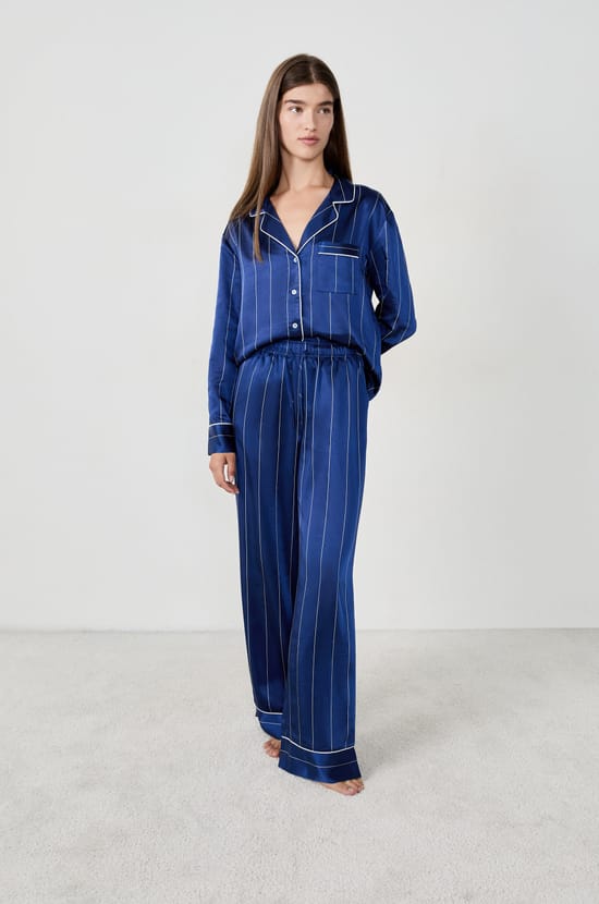 Pantalon de pyjama en satin à rayures;${refinementColor}