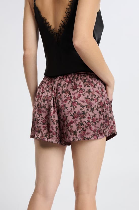 Short de pyjama satiné;${refinementColor}