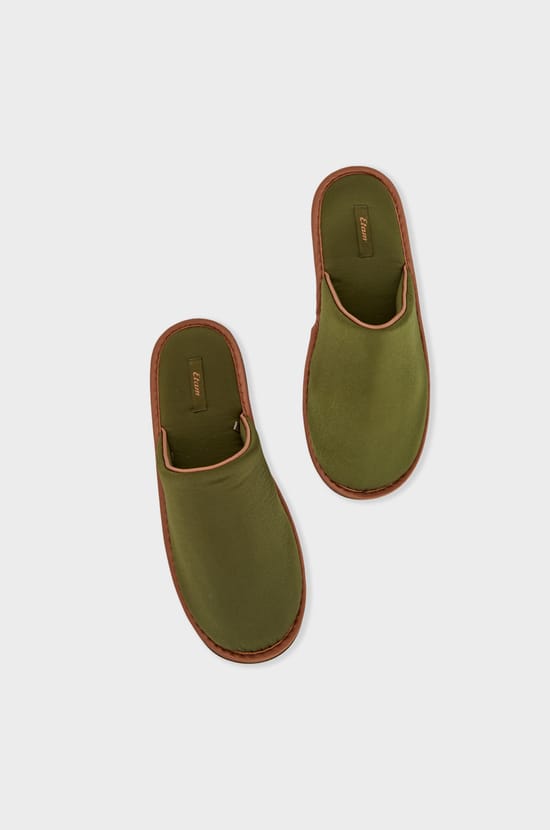Chaussons mules à motifs;${refinementColor}