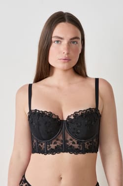 Podprsenka bez ramínek s měkkými košíčky;${refinementColor}