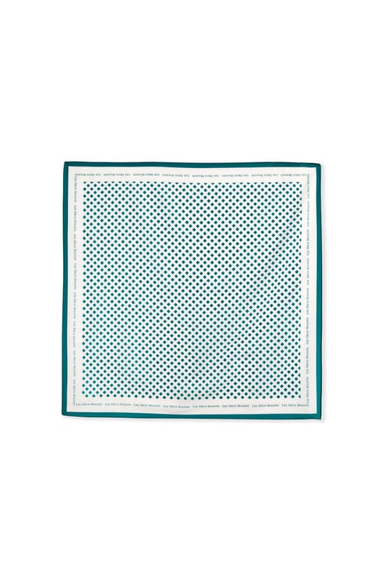 Printed Scarf;${refinementColor}