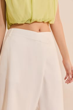 Pantal&oacute;n corto tipo bermuda;${refinementColor}