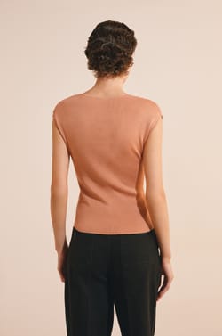 Top &agrave; col V avec coton;${refinementColor}