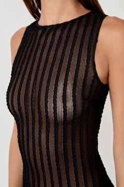 Nuisette longue transparente;${refinementColor}