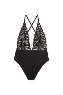 Body en broderie dos nu;${refinementColor}