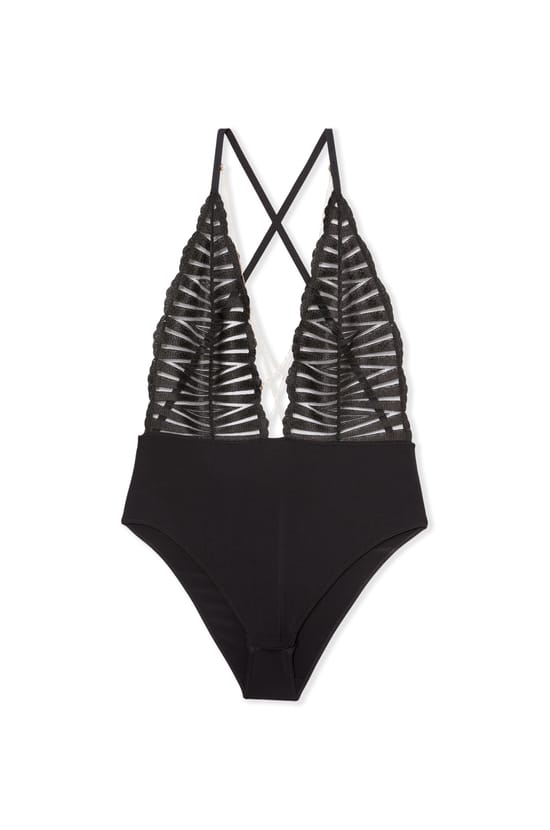 Body en broderie dos nu;${refinementColor}