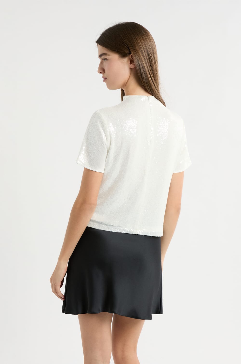 Short-sleeved sequin T-shirt;${refinementColor}