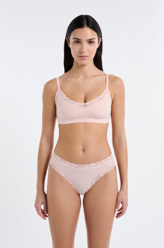 Brassi&egrave;re en microfibre et dentelle;${refinementColor}