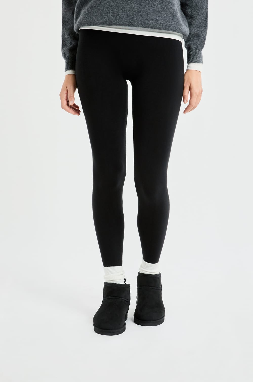 Thermal Material Leggings;${refinementColor}