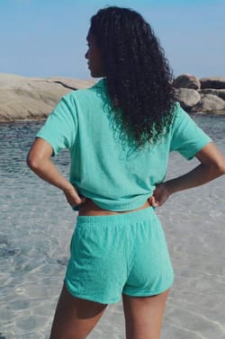 Short court en &eacute;ponge;${refinementColor}