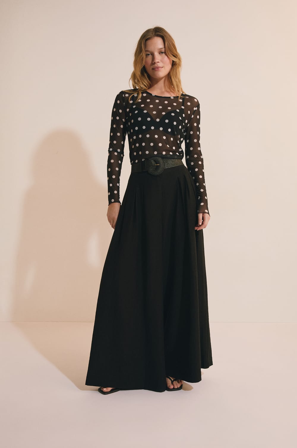 Pantalon large;${refinementColor}