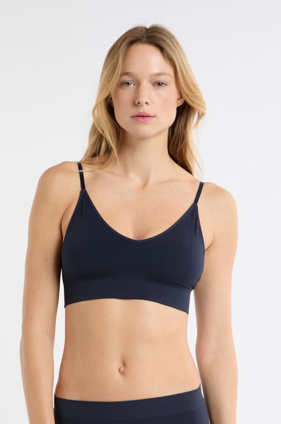 Wireless Bralette;${refinementColor}
