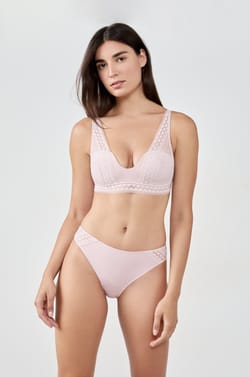  braguitas con detalle de encaje ;${refinementColor}