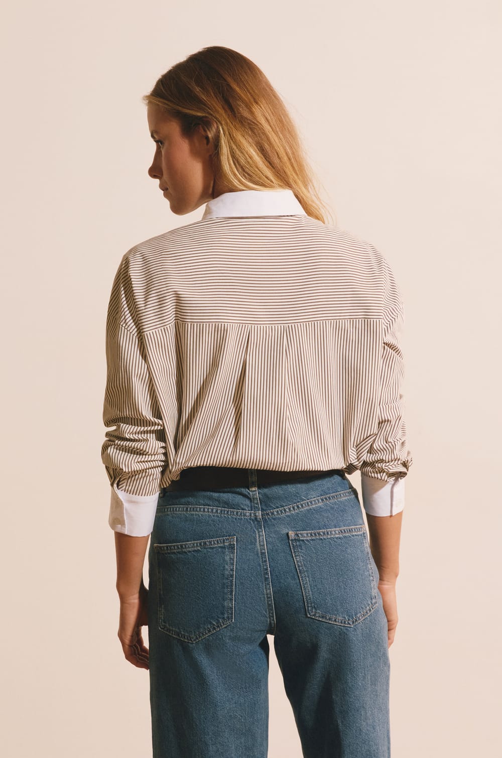 Chemise avec cravate &agrave; rayures;${refinementColor}