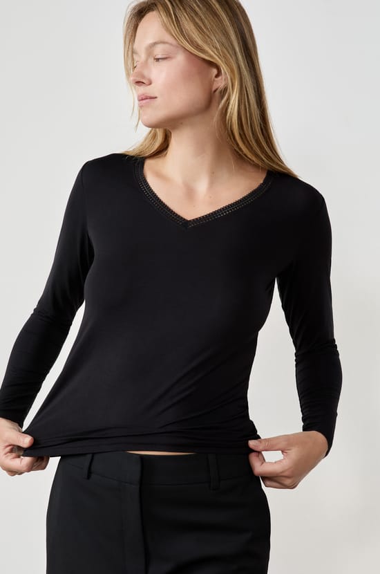 T-shirt manches longues col V en maille thermique ;${refinementColor}