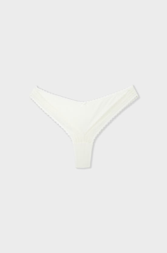 Tanga en dentelle;${refinementColor}