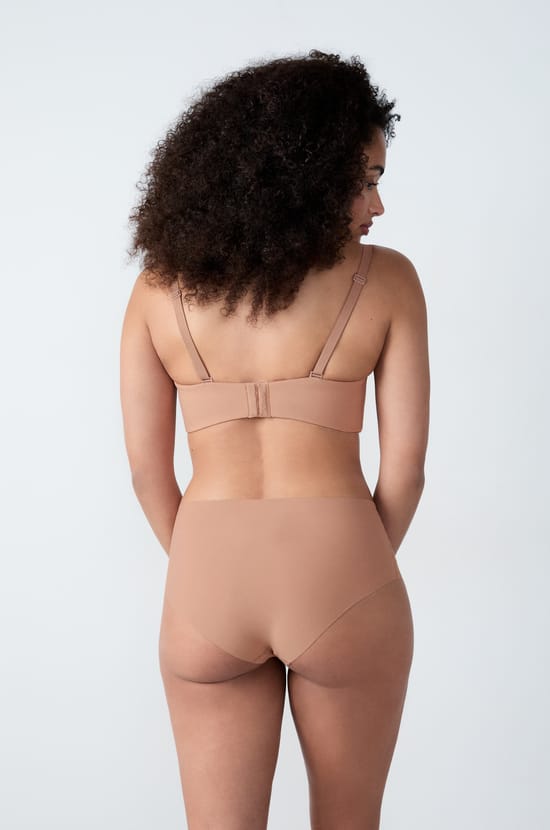 Strapless lightly lined bra with removable straps, cup C-E;${refinementColor}