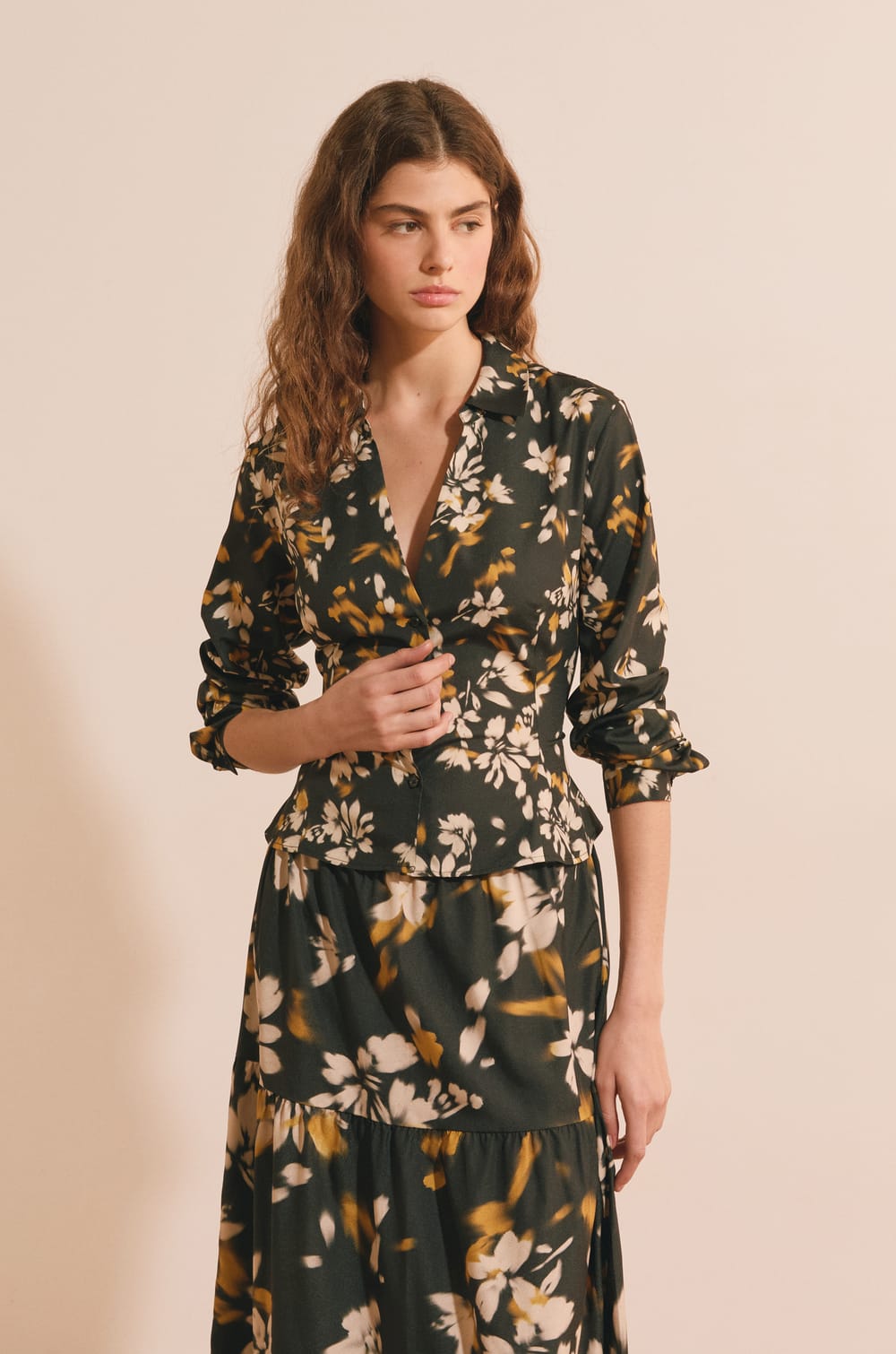 Chemise &agrave; fleurs;${refinementColor}