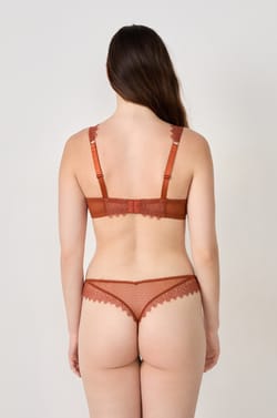Soutien-gorge classique détails irisés;${refinementColor}