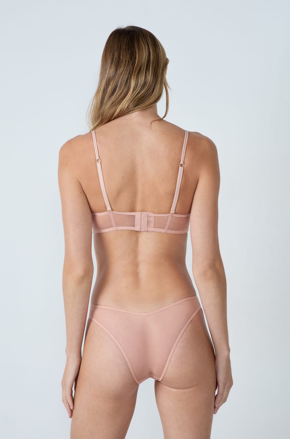 BH mit B&uuml;gel und Blumenstickerei;${refinementColor}