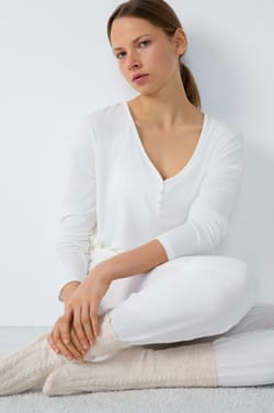 Camiseta de pijama de modal de manga larga de modal;${refinementColor}