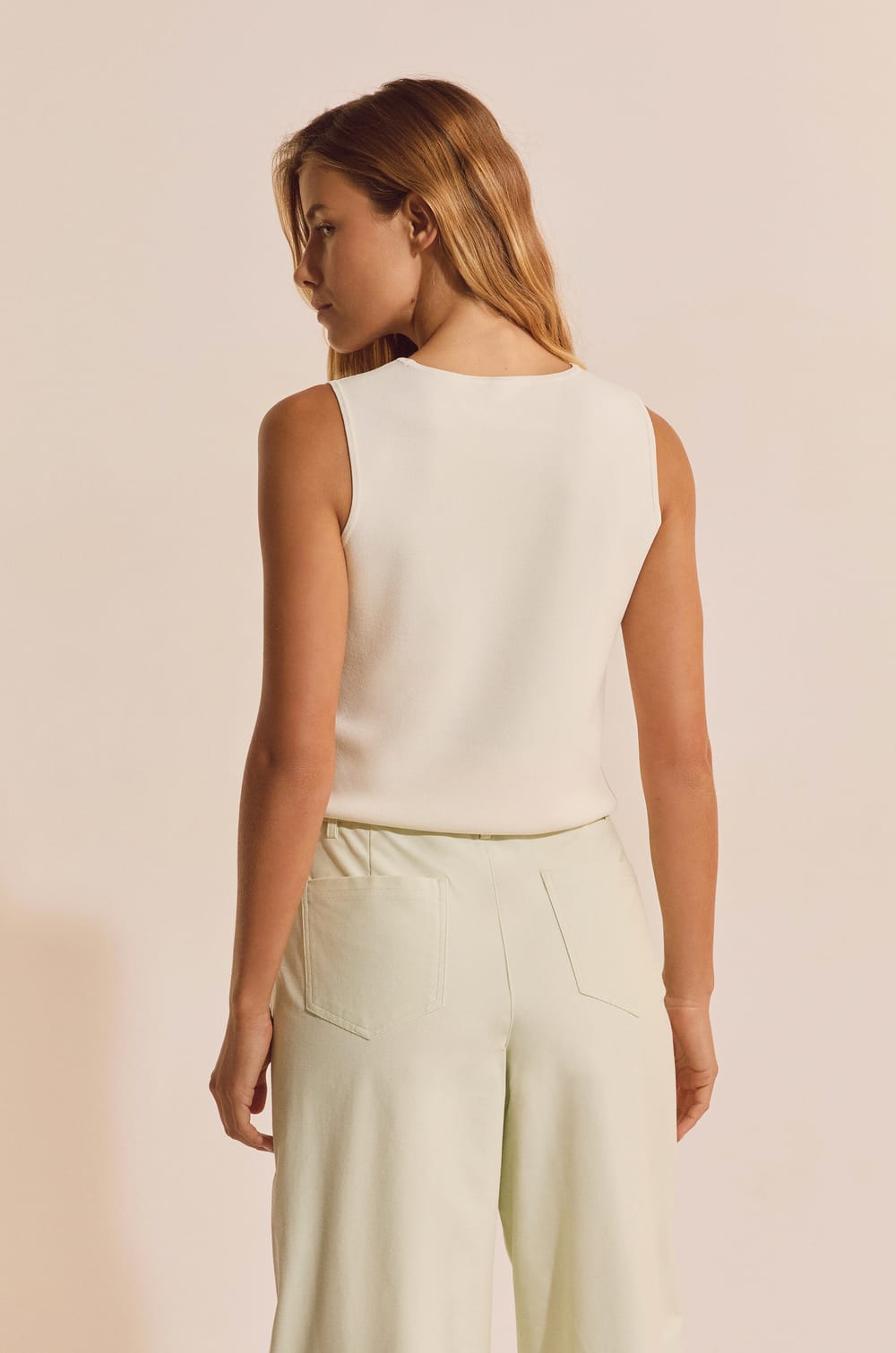 Camiseta sin mangas;${refinementColor}