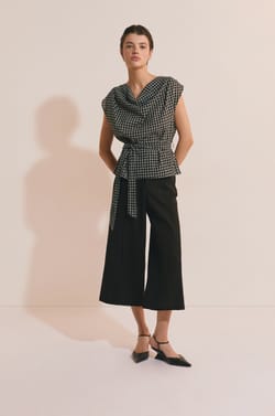 Caprihose mit Leinen;${refinementColor}