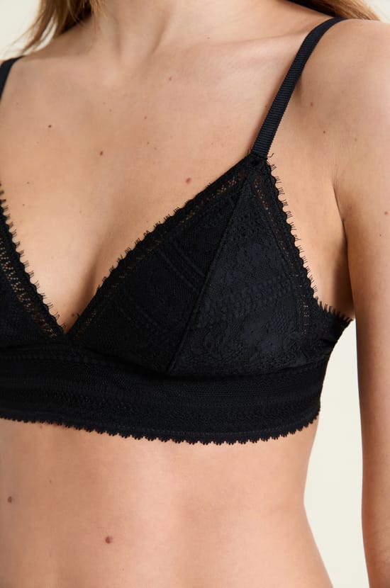 Soutien-gorge N.8 - Le triangle sans armatures en dentelle;${refinementColor}