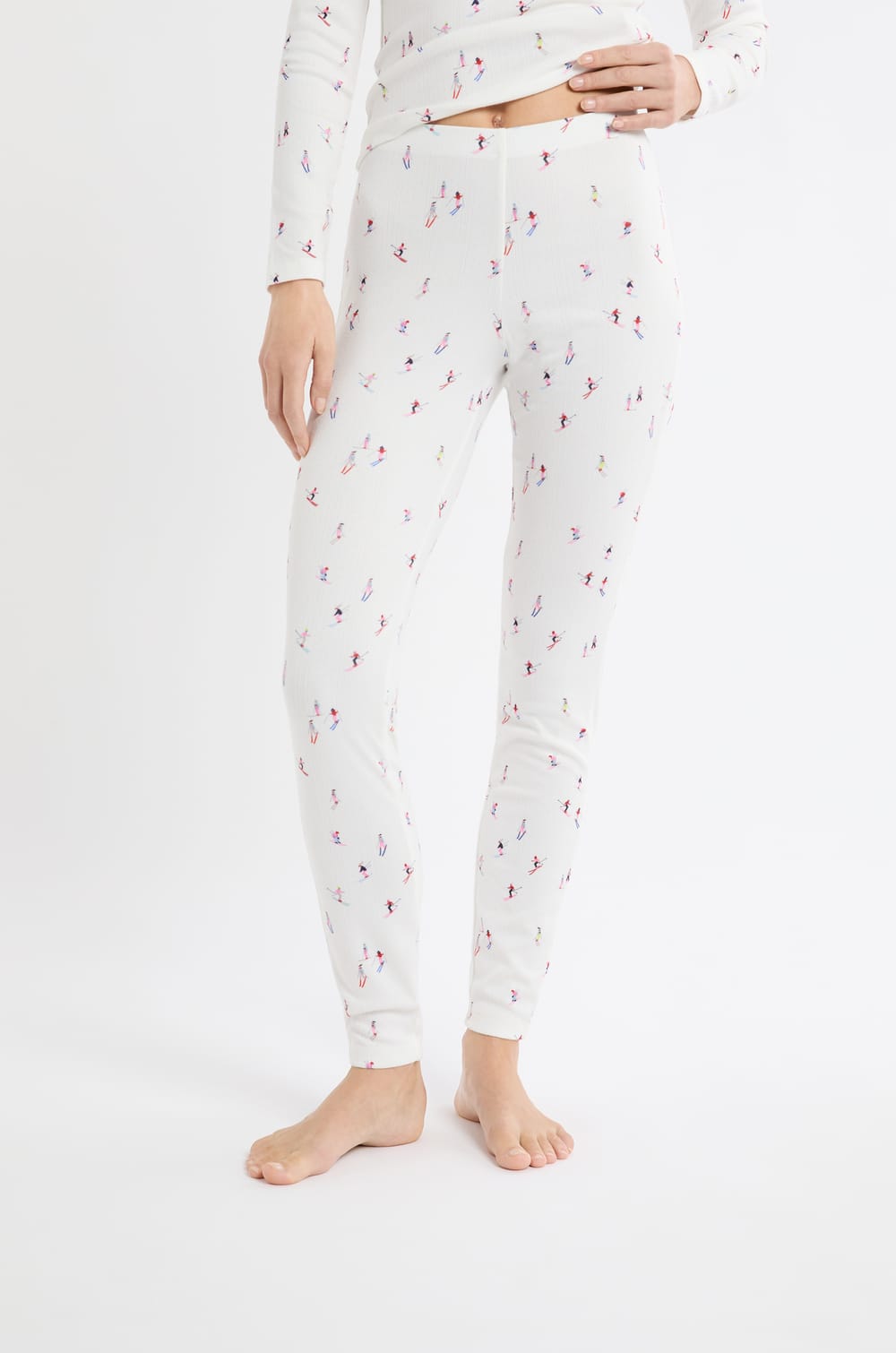 Pyjama-Leggings mit Skifahrer-Motiven;${refinementColor}