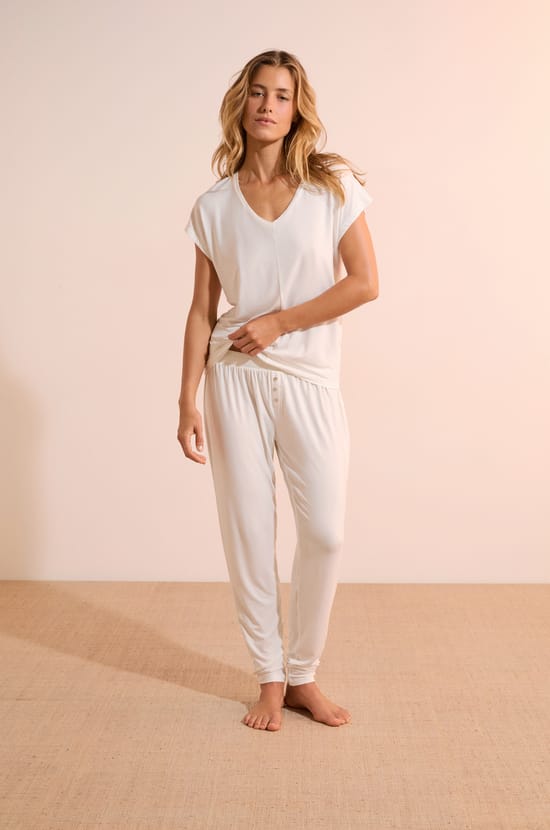 Top de manga corta liso de modal;${refinementColor}